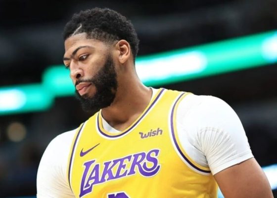 Lakers Anthony Davis (ankle) avoids major injury against Timberwolves